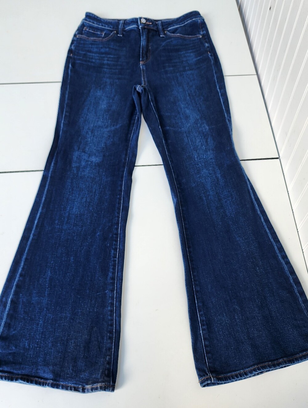 CHICO'S Women’s SO SLIMMING HIGH RISE FLARE Blue Denim Jeans Sz 8R